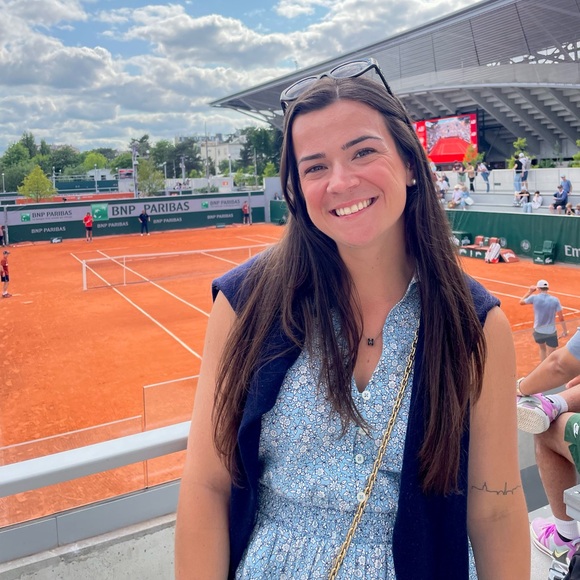 Meet your Posher, Rachel - Picture 2 of 2